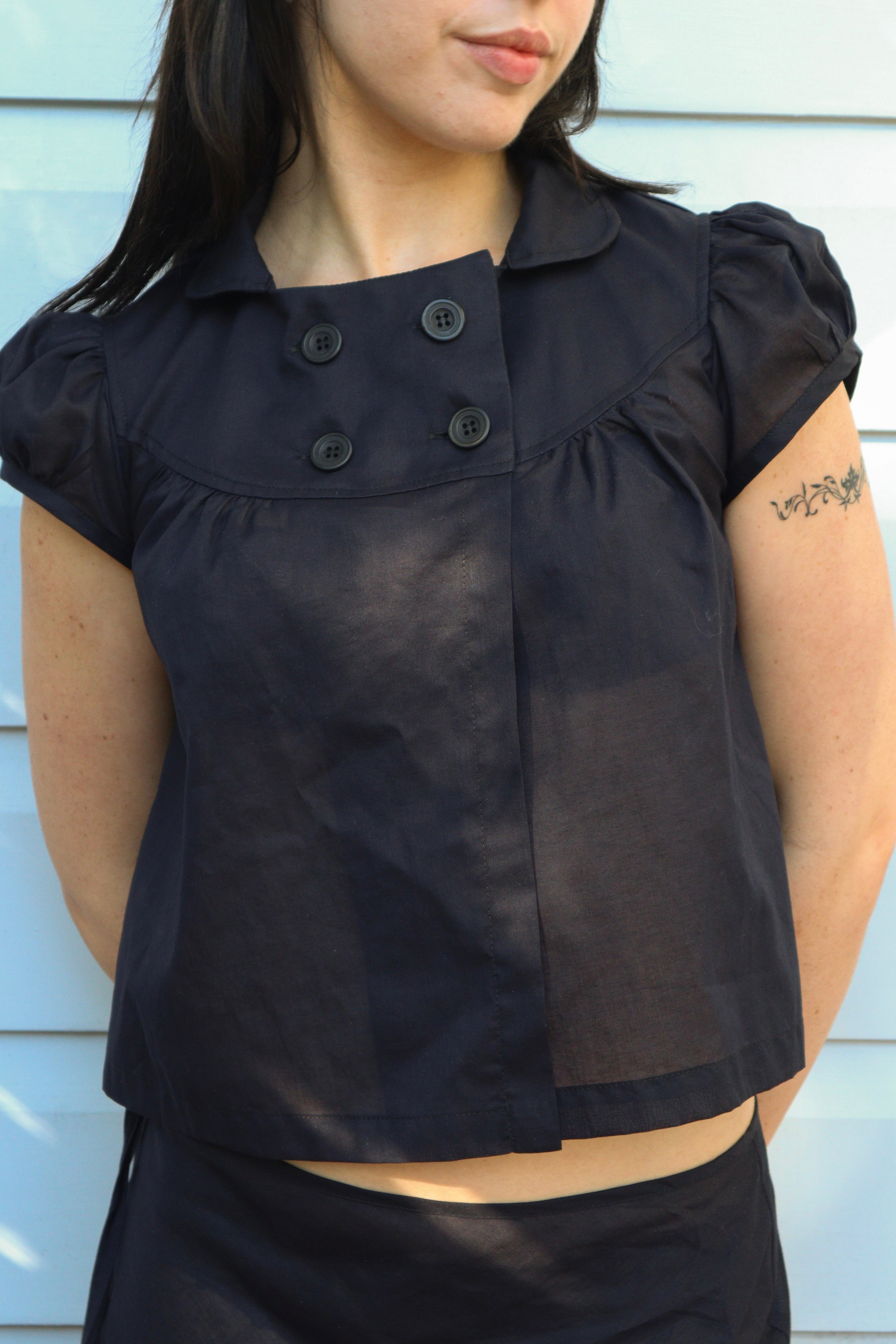 baby button top- black image 2