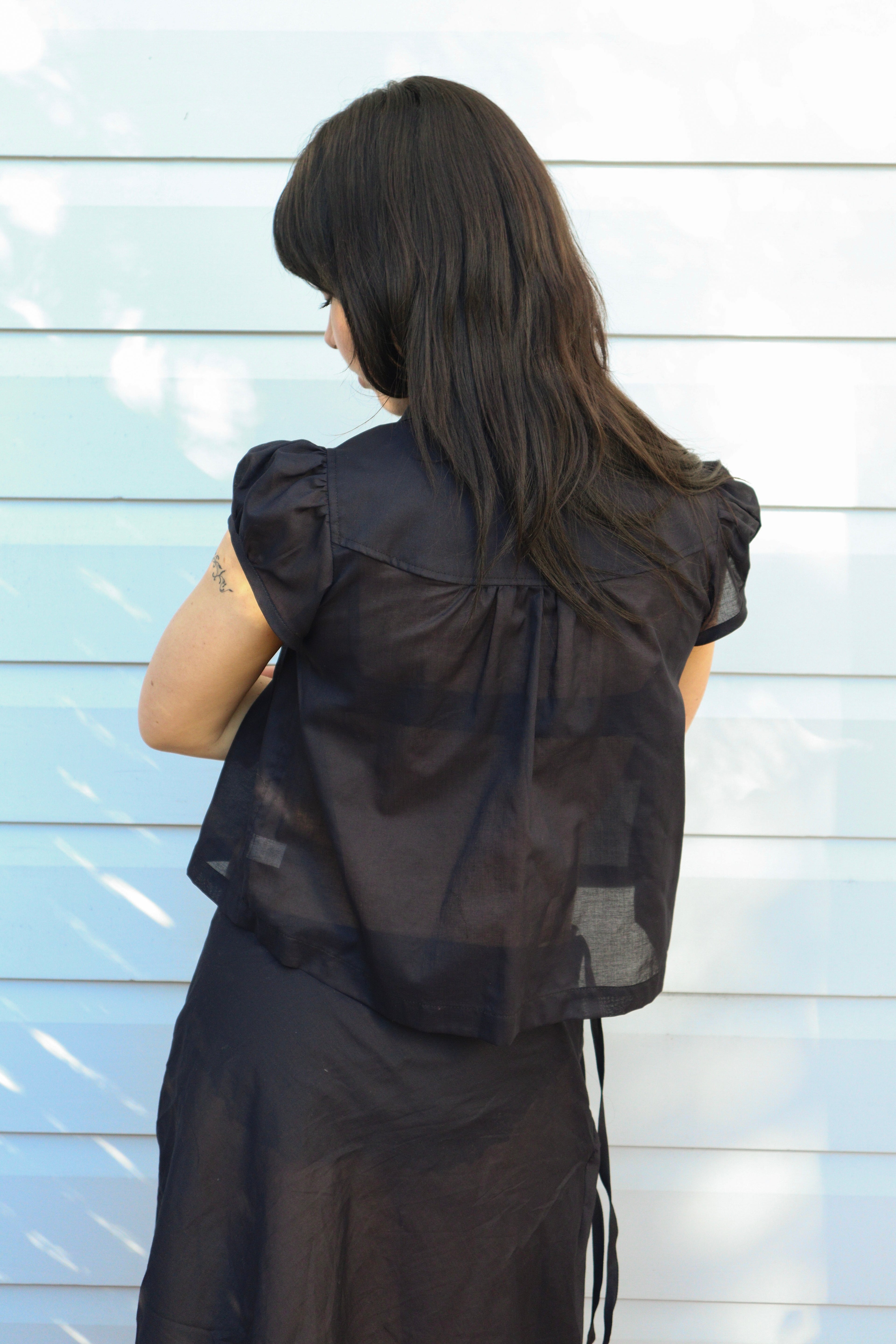 baby button top- black image 1