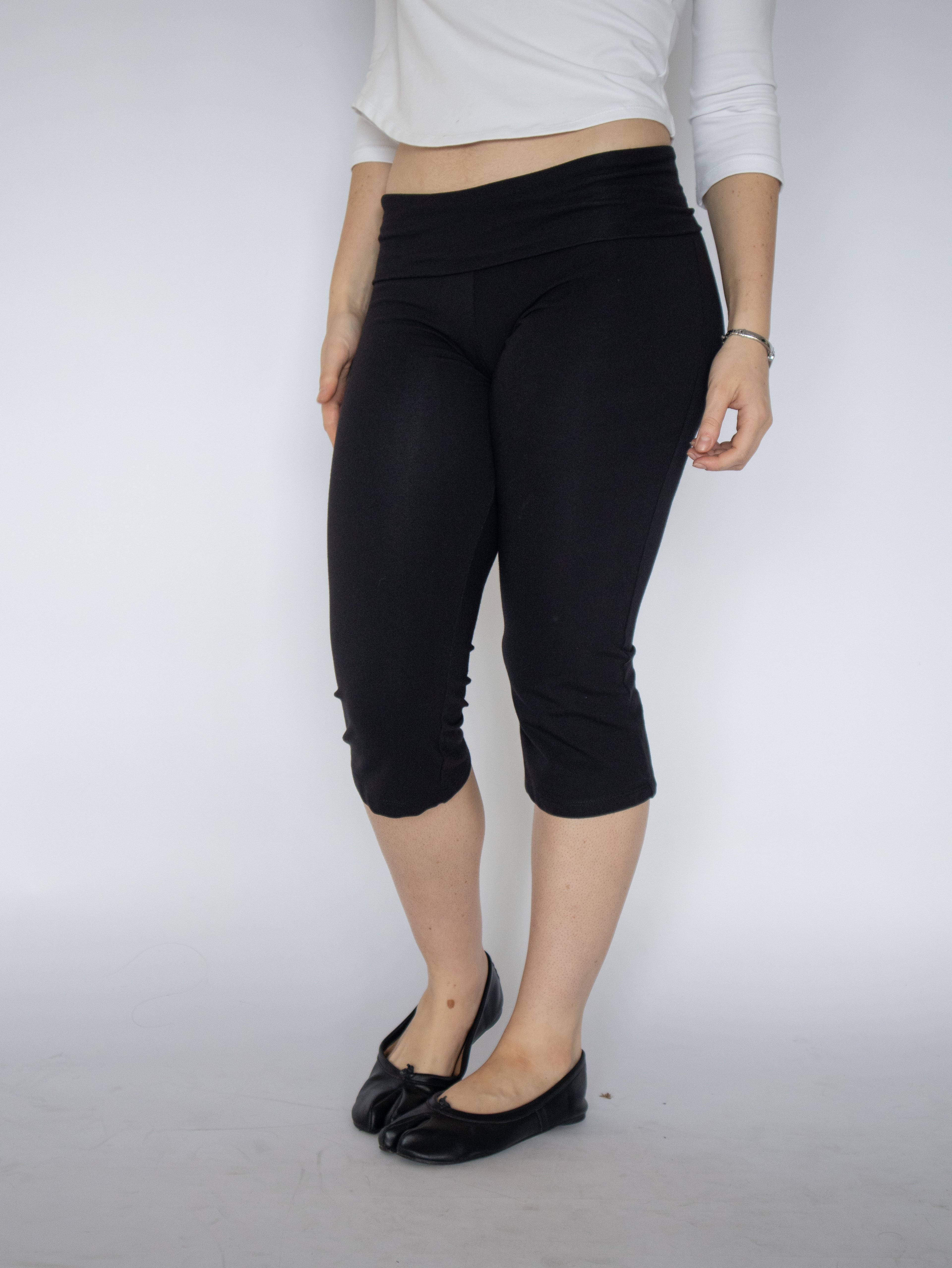 Luci Capri- Black