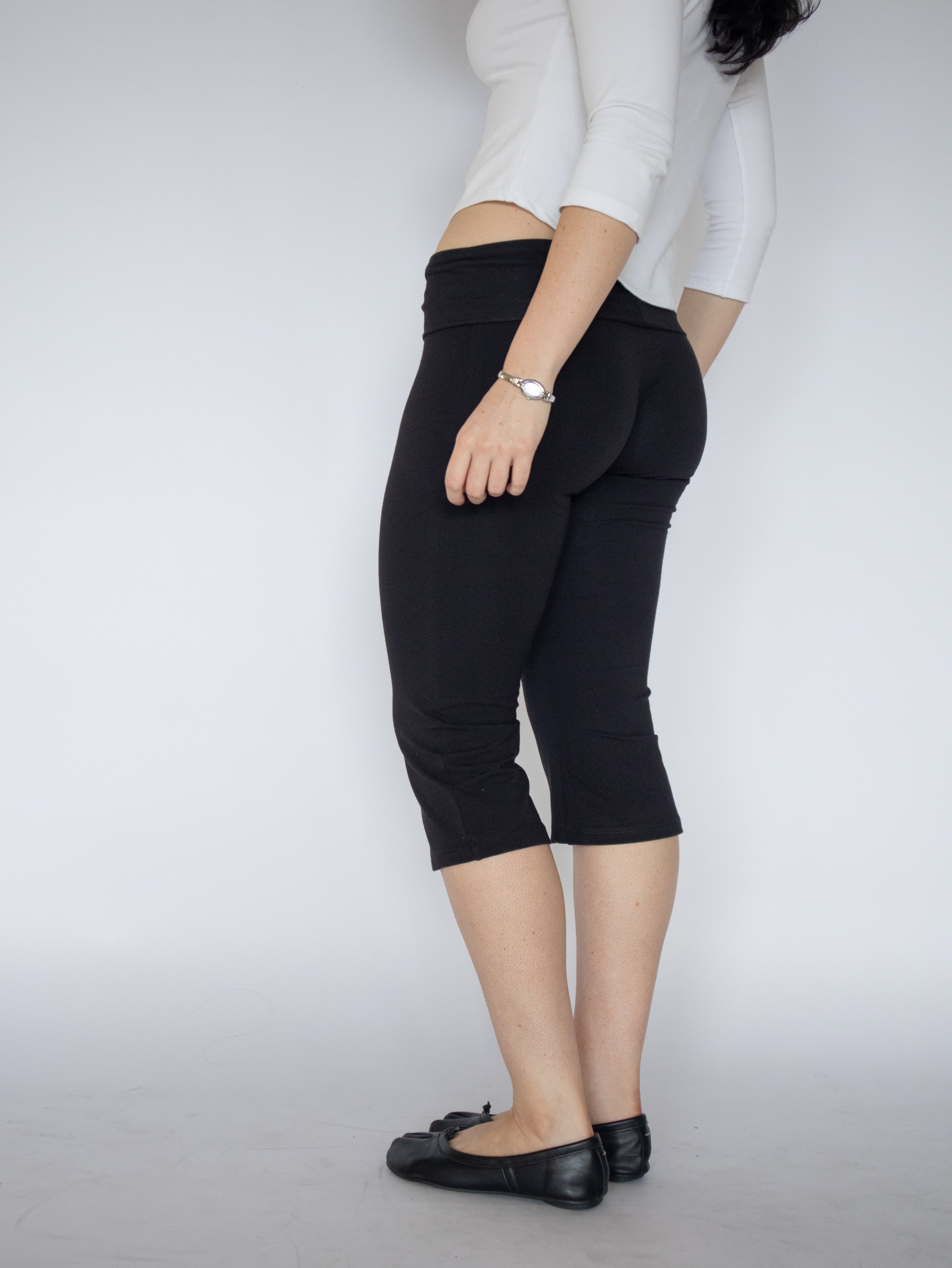 Luci Capri- Black