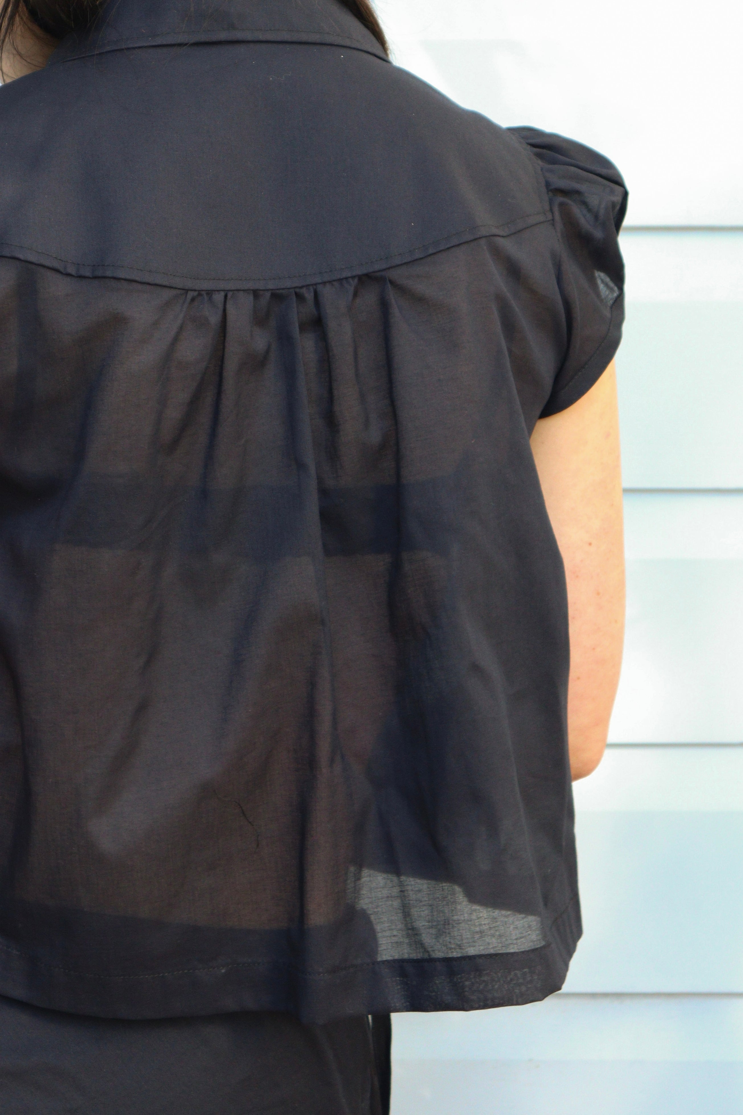 baby button top- black image 4